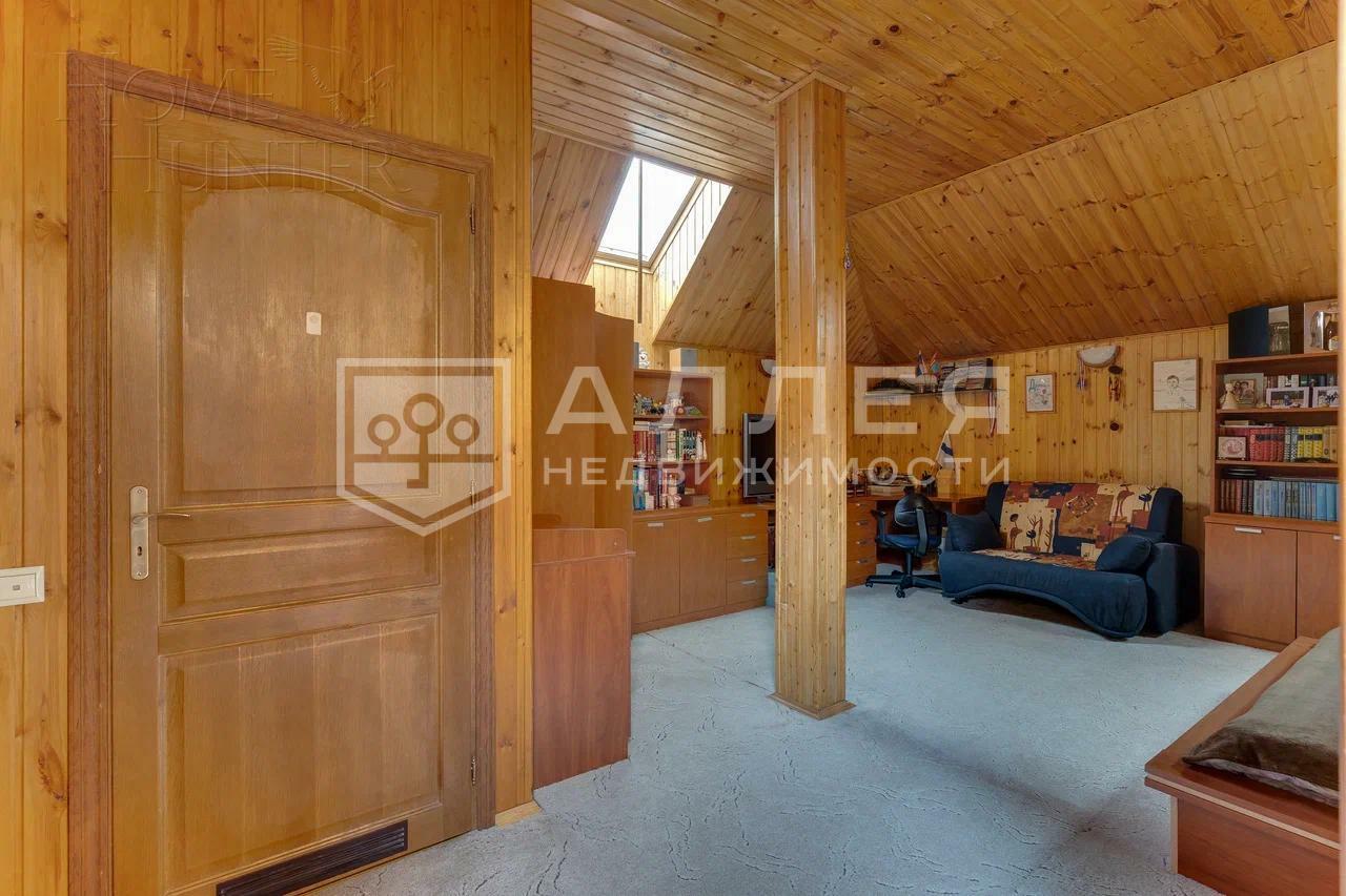 3-этажный коттедж 580 м² с отделкой