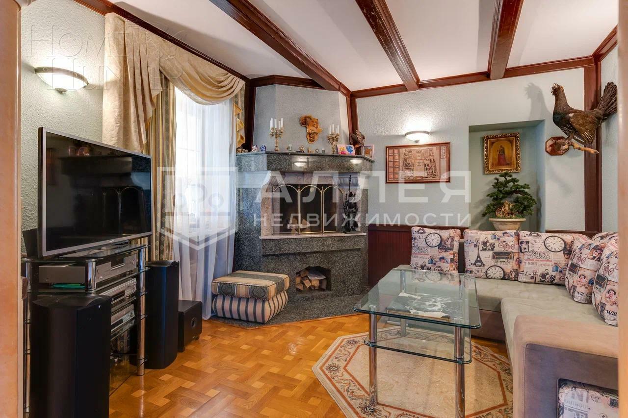 3-этажный коттедж 580 м² с отделкой