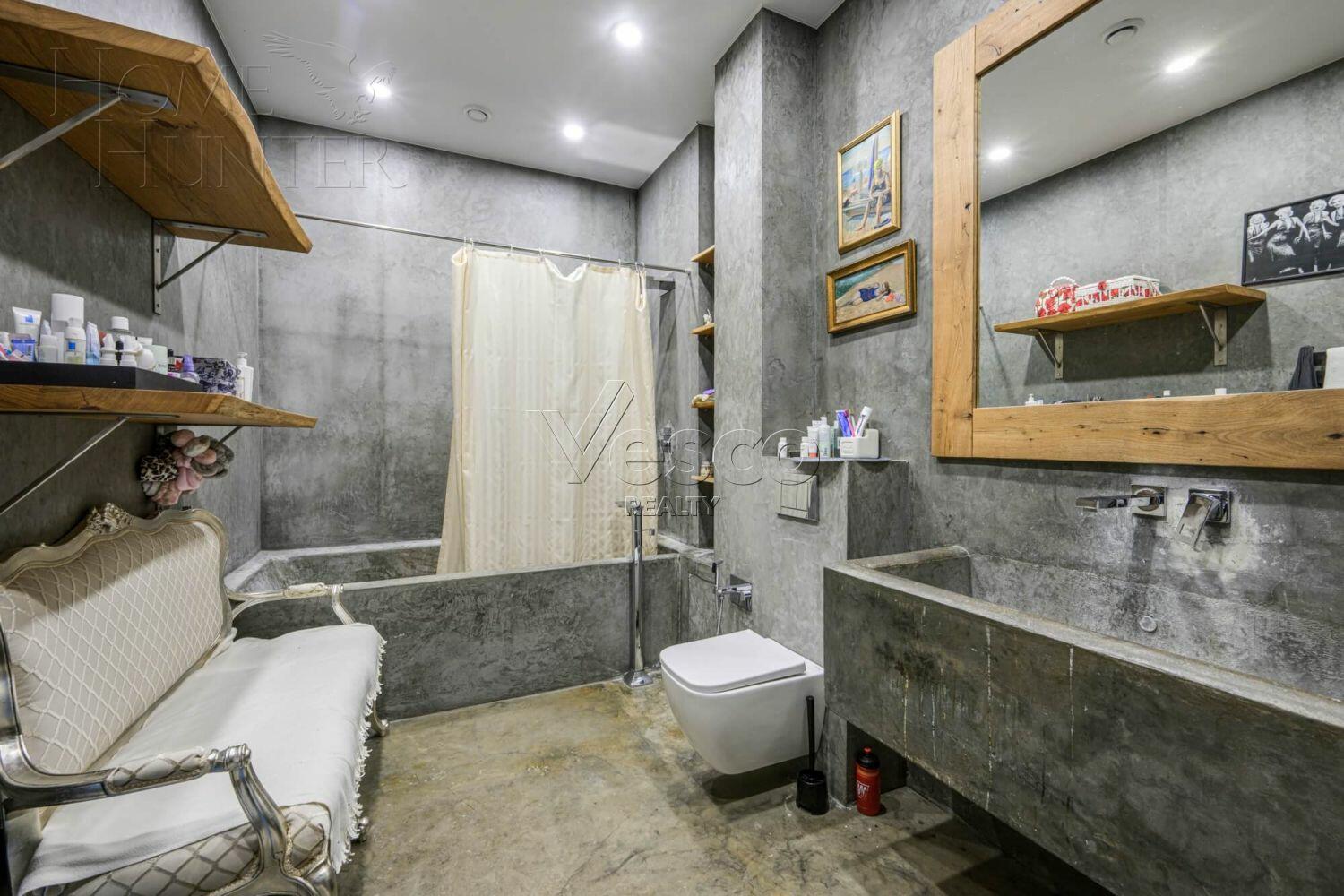 4-КОМН. КВАРТИРА С ОТДЕЛКОЙ 165 М² НА 2 ЭТАЖЕ