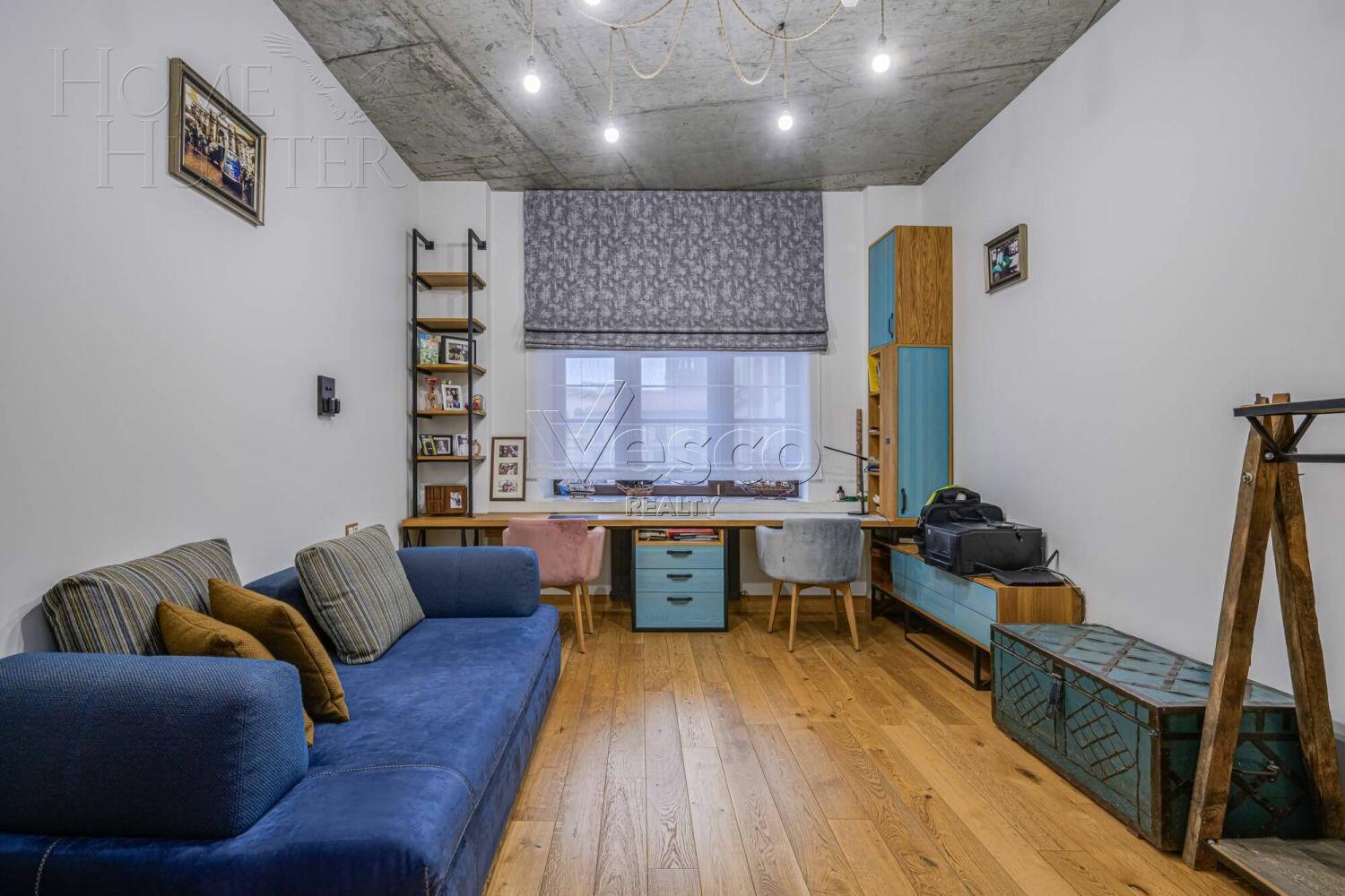 4-КОМН. КВАРТИРА С ОТДЕЛКОЙ 165 М² НА 2 ЭТАЖЕ