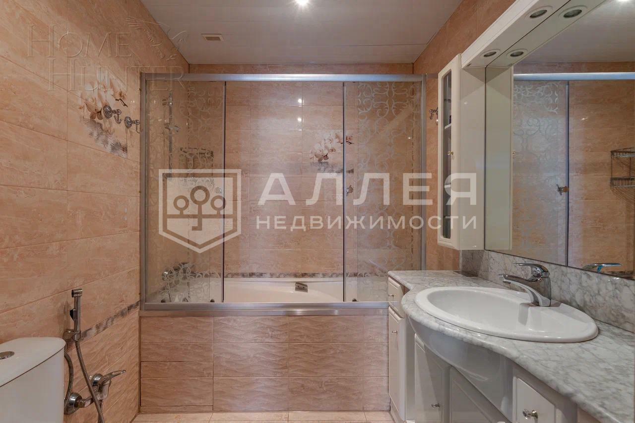 3-этажный коттедж 580 м² с отделкой