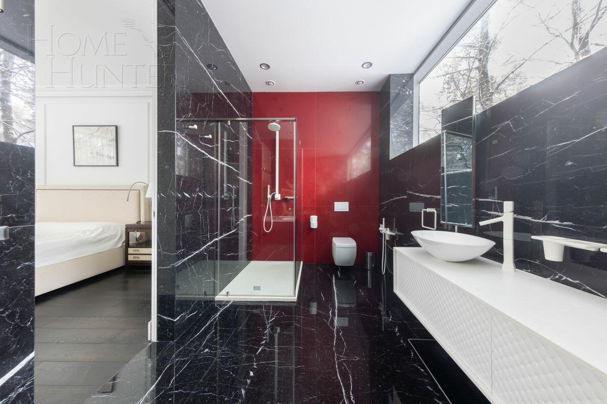 2-этажный коттедж 1 100 м² с отделкой