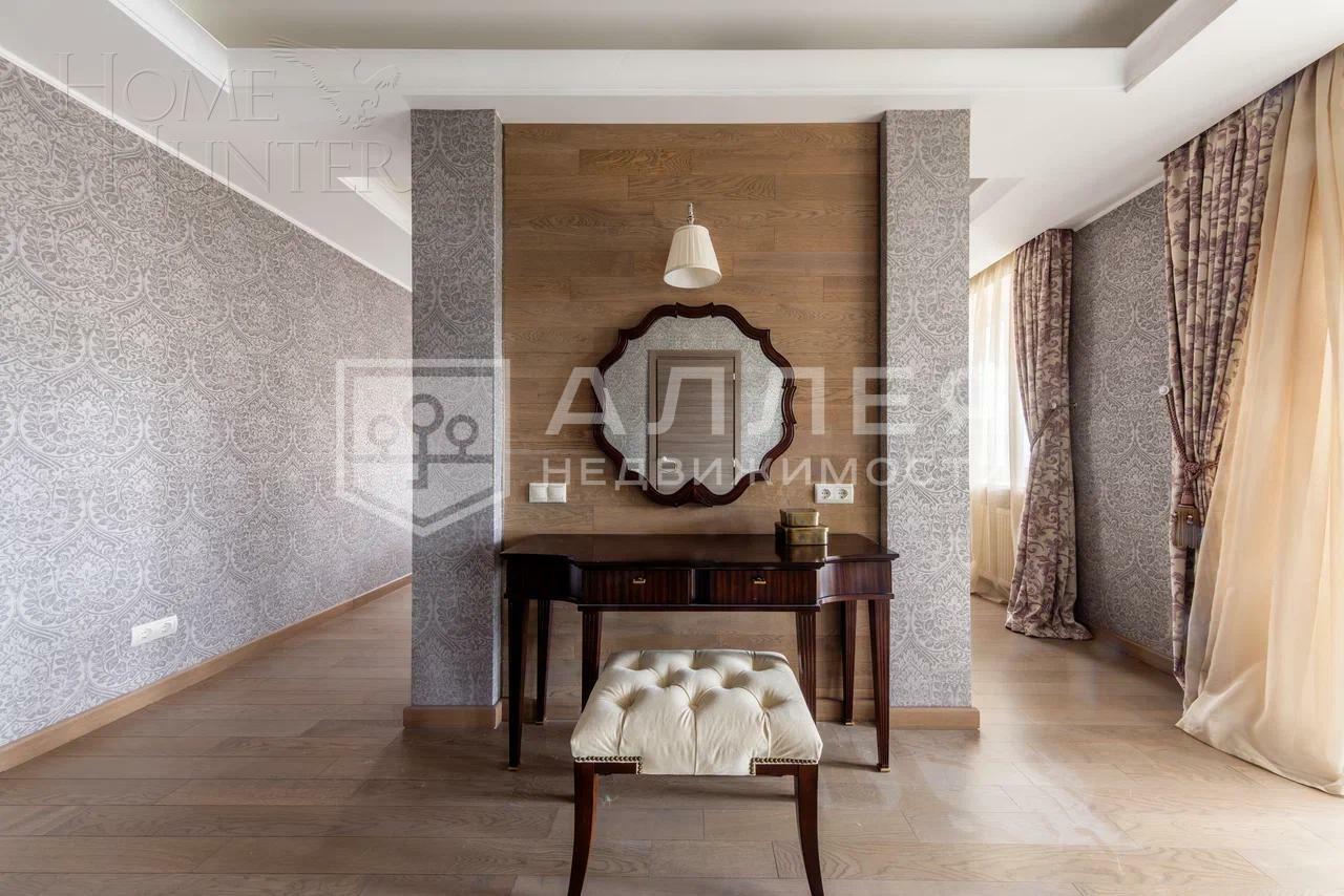 2-этажный коттедж 700 м² с отделкой