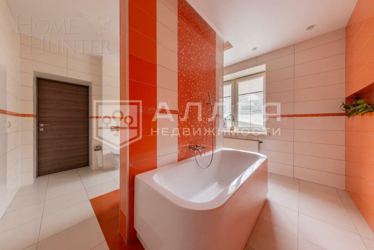 2-этажный коттедж 700 м² с отделкой