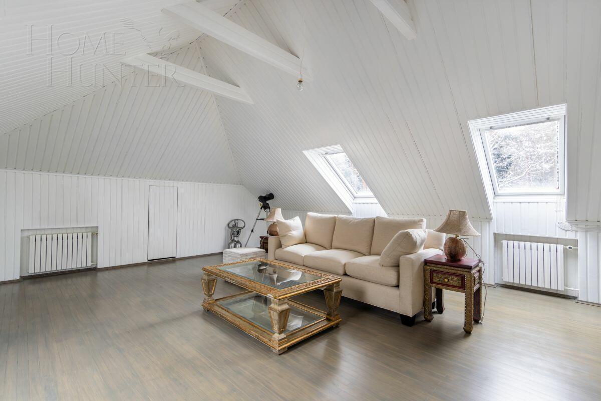 2-этажный коттедж 1 100 м² с отделкой