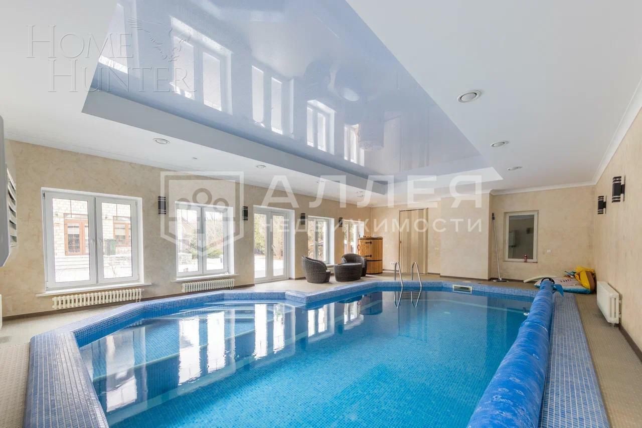 2-этажный коттедж 700 м² с отделкой