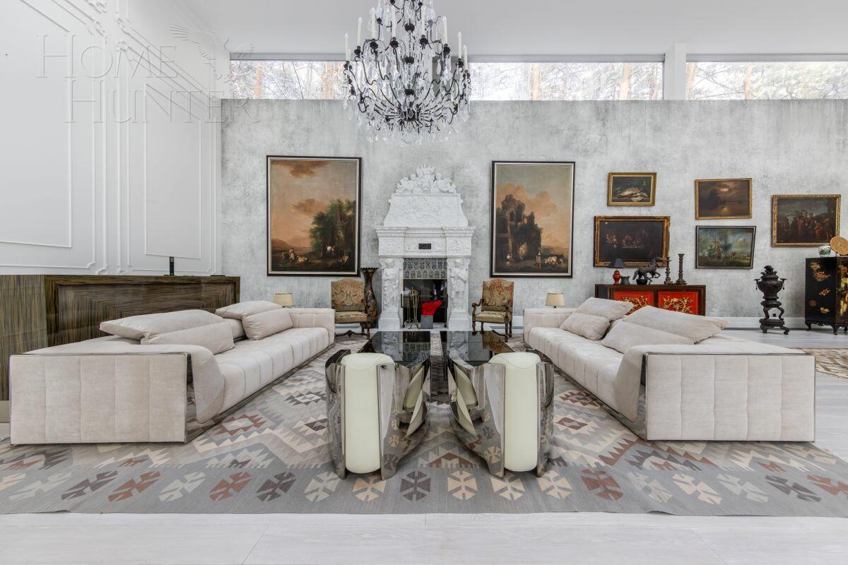 2-этажный коттедж 1 100 м² с отделкой