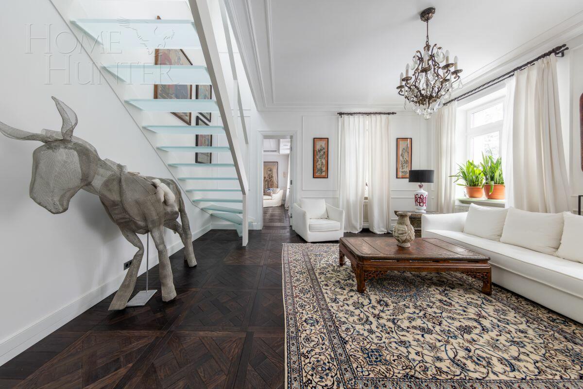 2-этажный коттедж 1 100 м² с отделкой