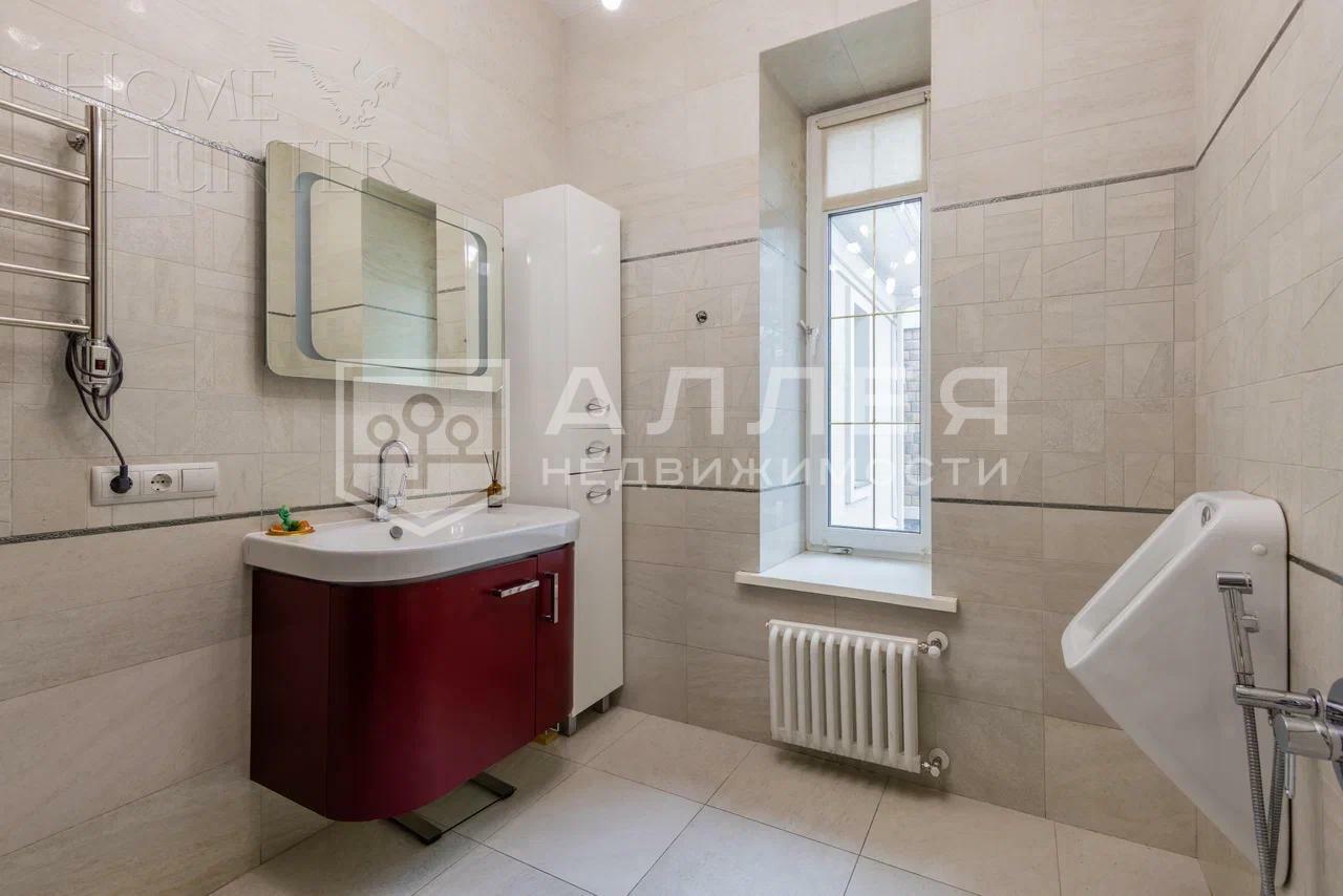 2-этажный коттедж 700 м² с отделкой