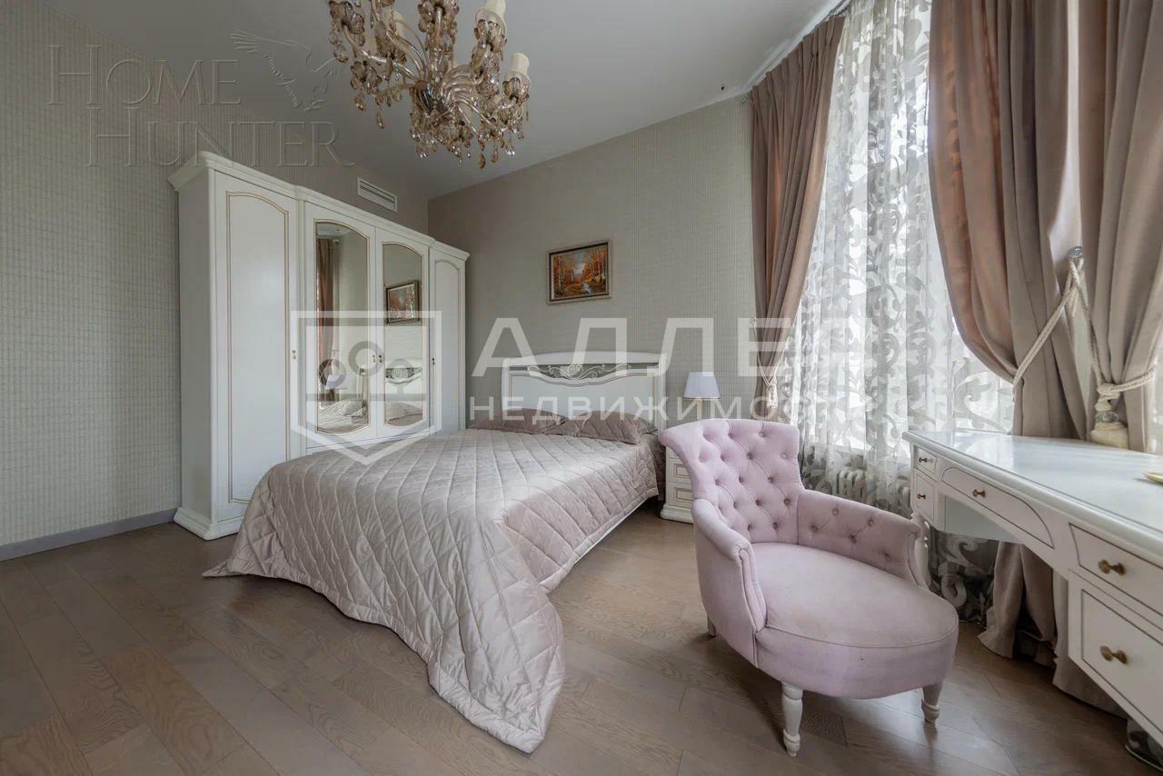 2-этажный коттедж 700 м² с отделкой