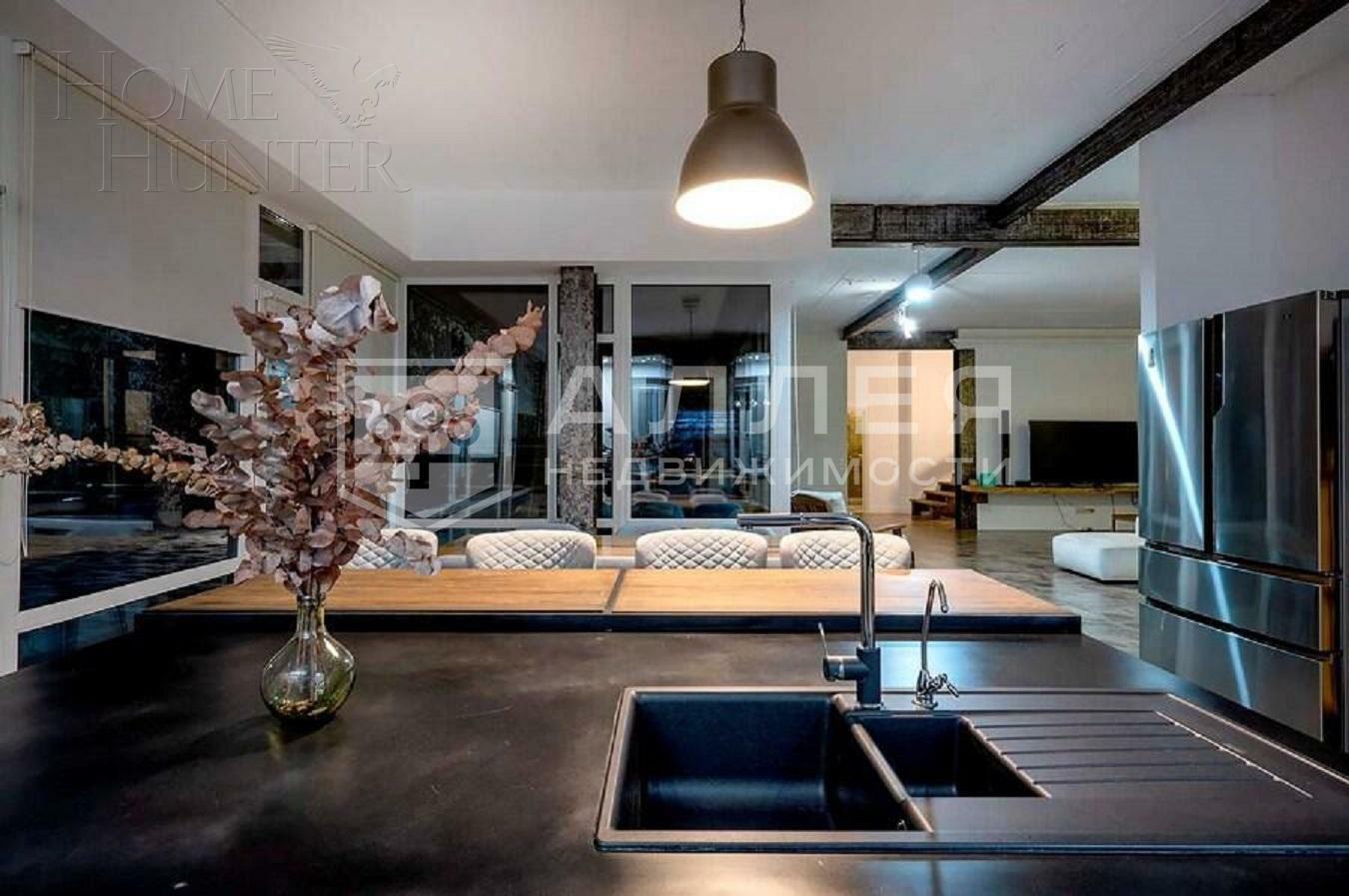 2-этажный коттедж 300 м² с отделкой