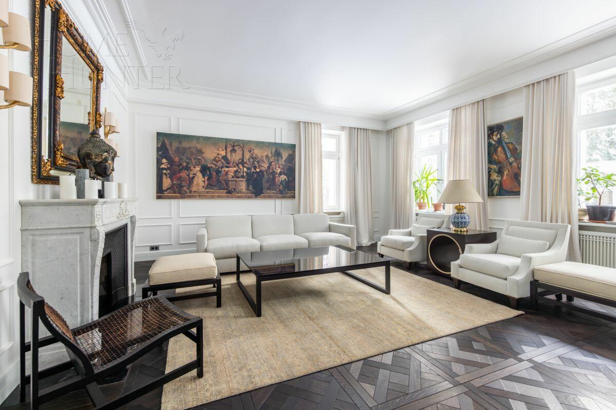 2-этажный коттедж 1 100 м² с отделкой