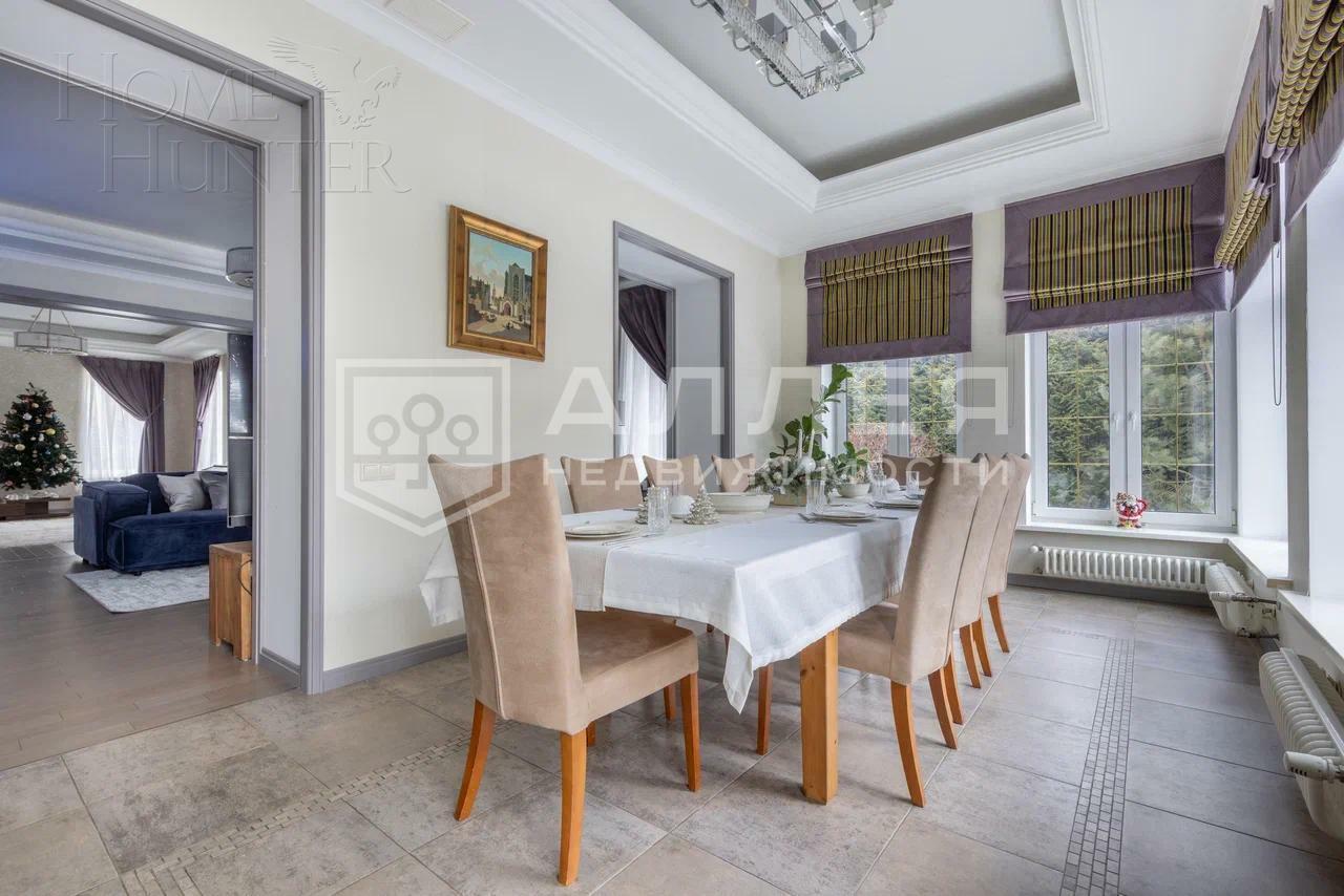 2-этажный коттедж 700 м² с отделкой