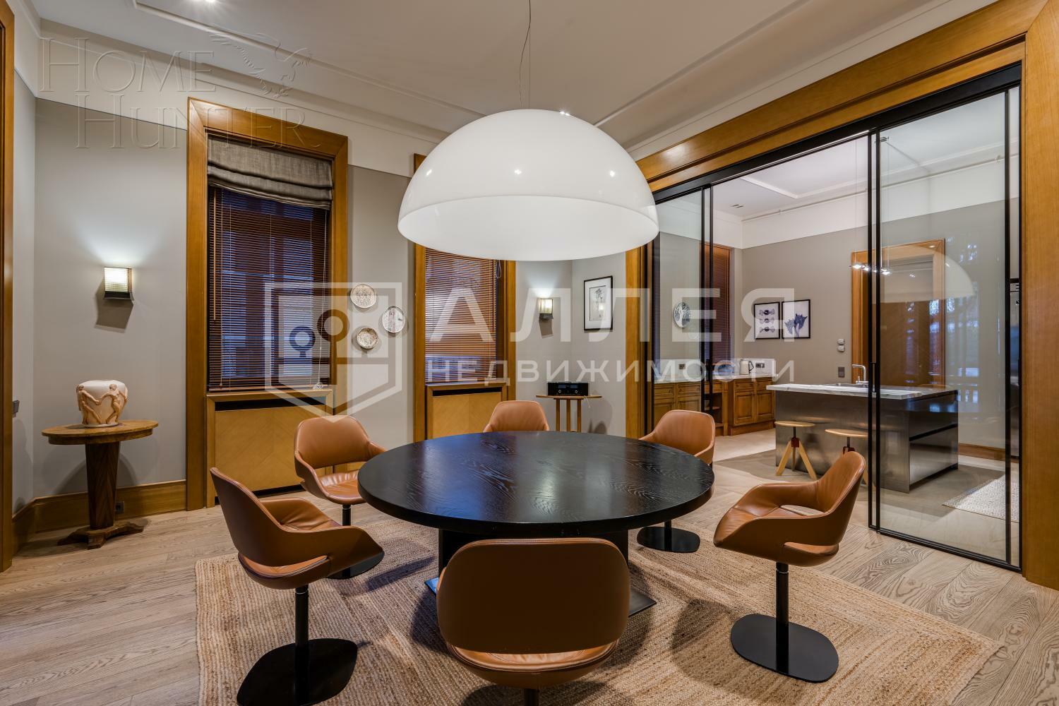 2-этажный коттедж 804.9 м² с отделкой