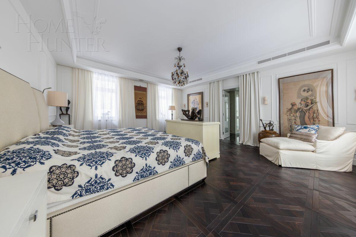 2-этажный коттедж 1 100 м² с отделкой