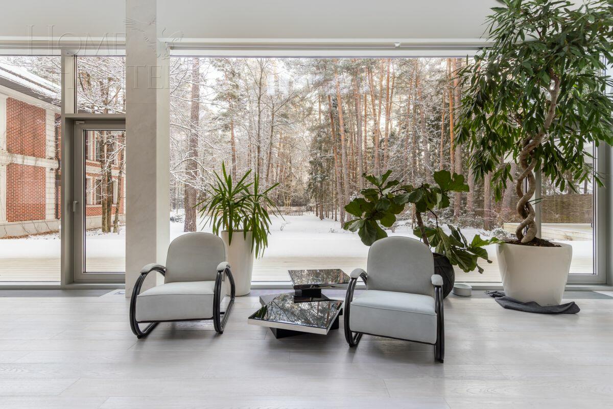 2-этажный коттедж 1 100 м² с отделкой