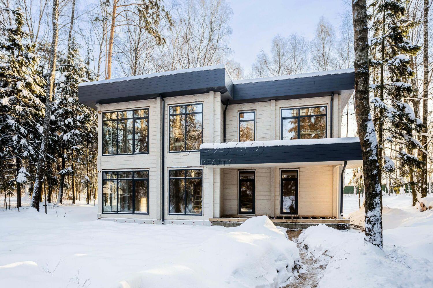 2-этажный коттедж 381 м² без отделки