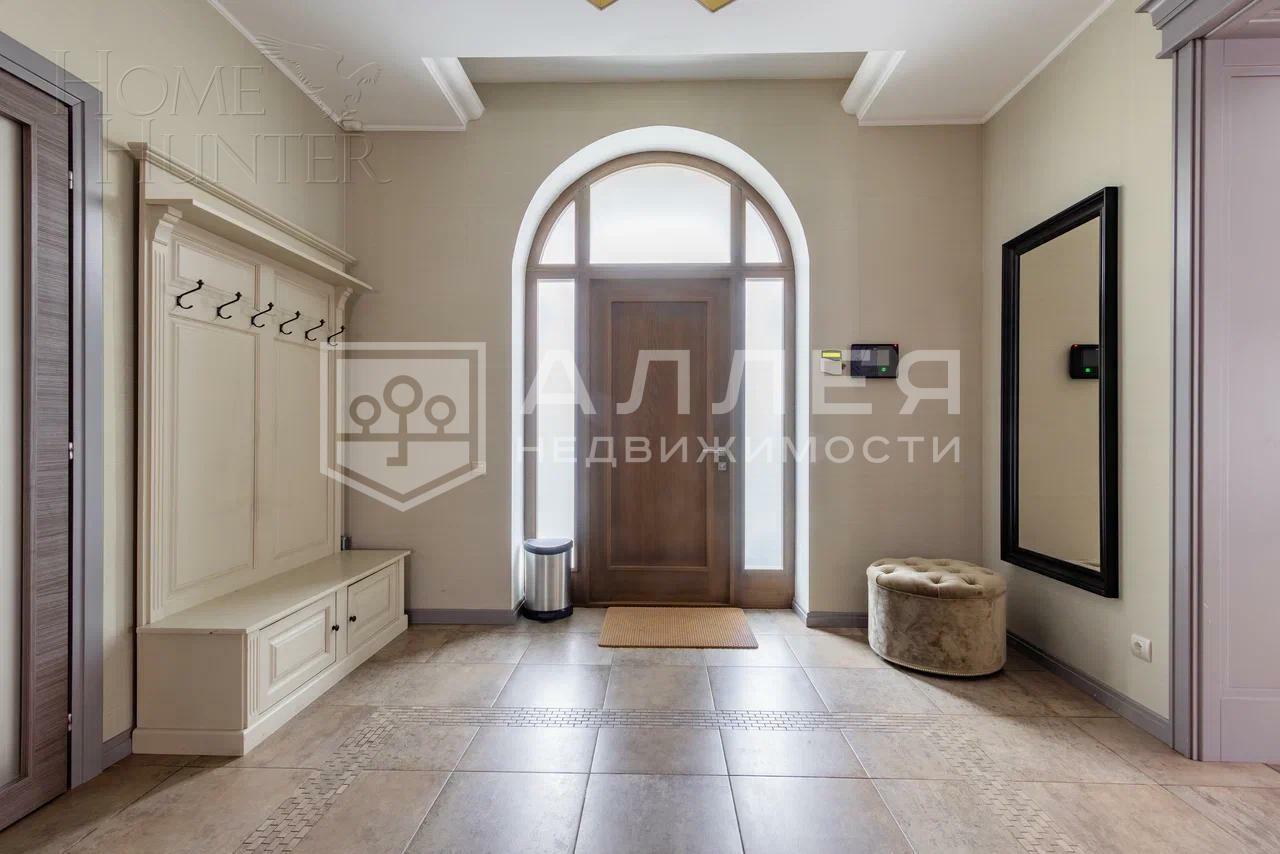 2-этажный коттедж 700 м² с отделкой