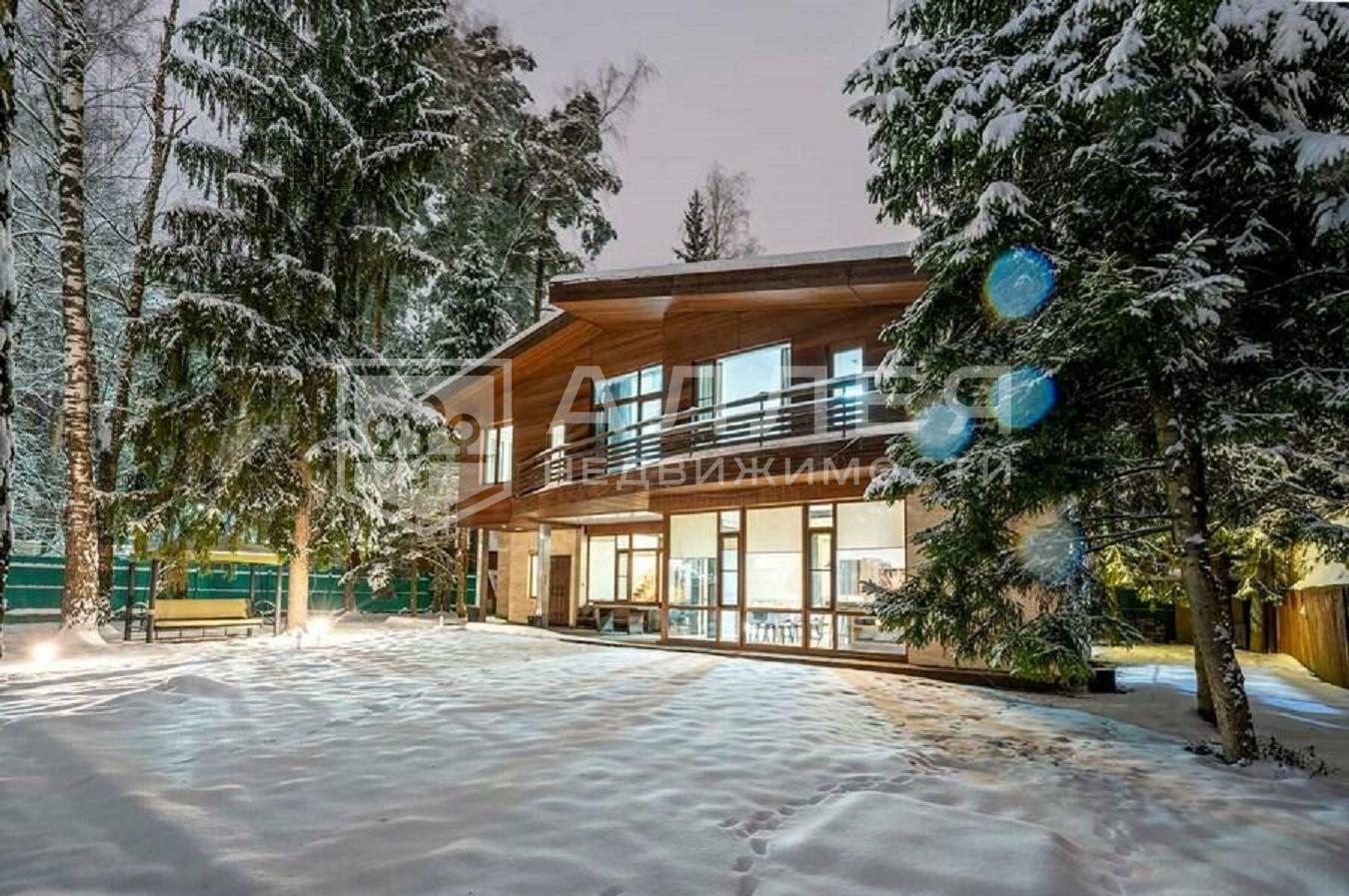 2-этажный коттедж 300 м² с отделкой