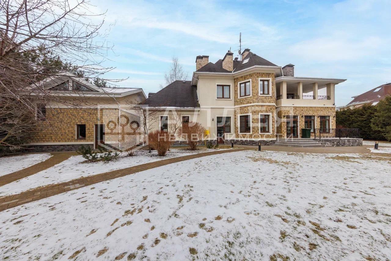 2-этажный коттедж 700 м² с отделкой