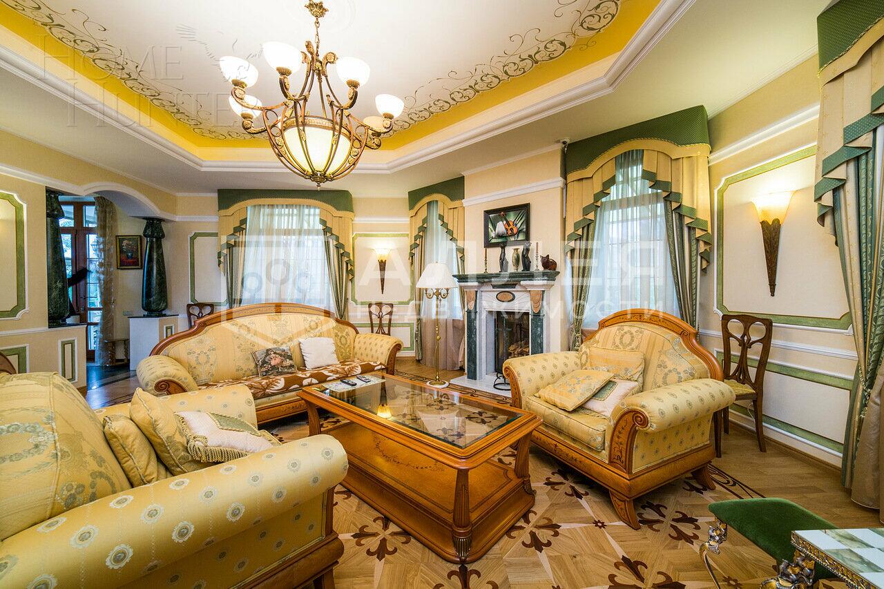 2-этажный коттедж 1 400 м² с отделкой