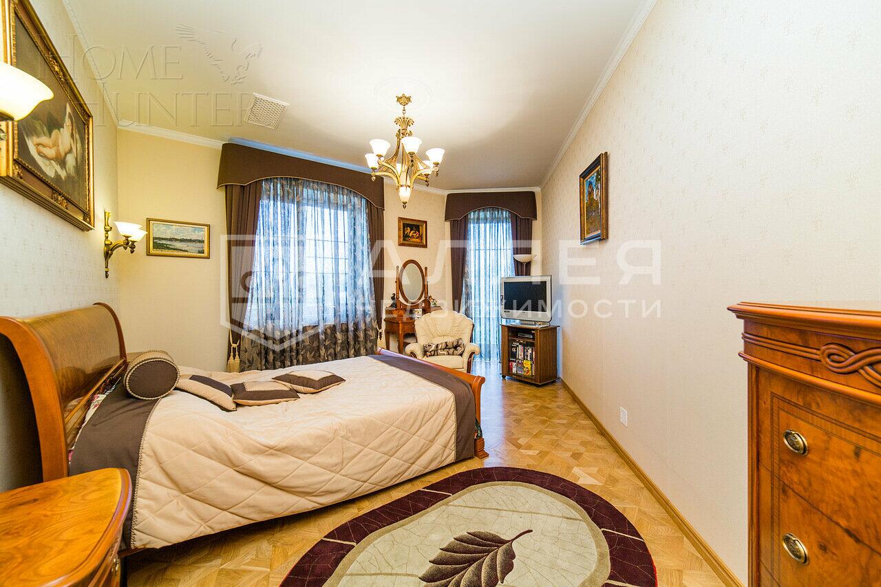 2-этажный коттедж 1 400 м² с отделкой