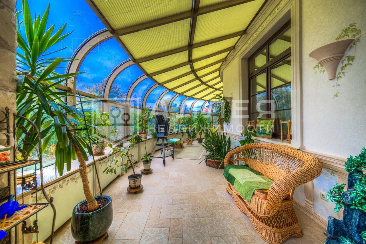 2-этажный коттедж 1 400 м² с отделкой