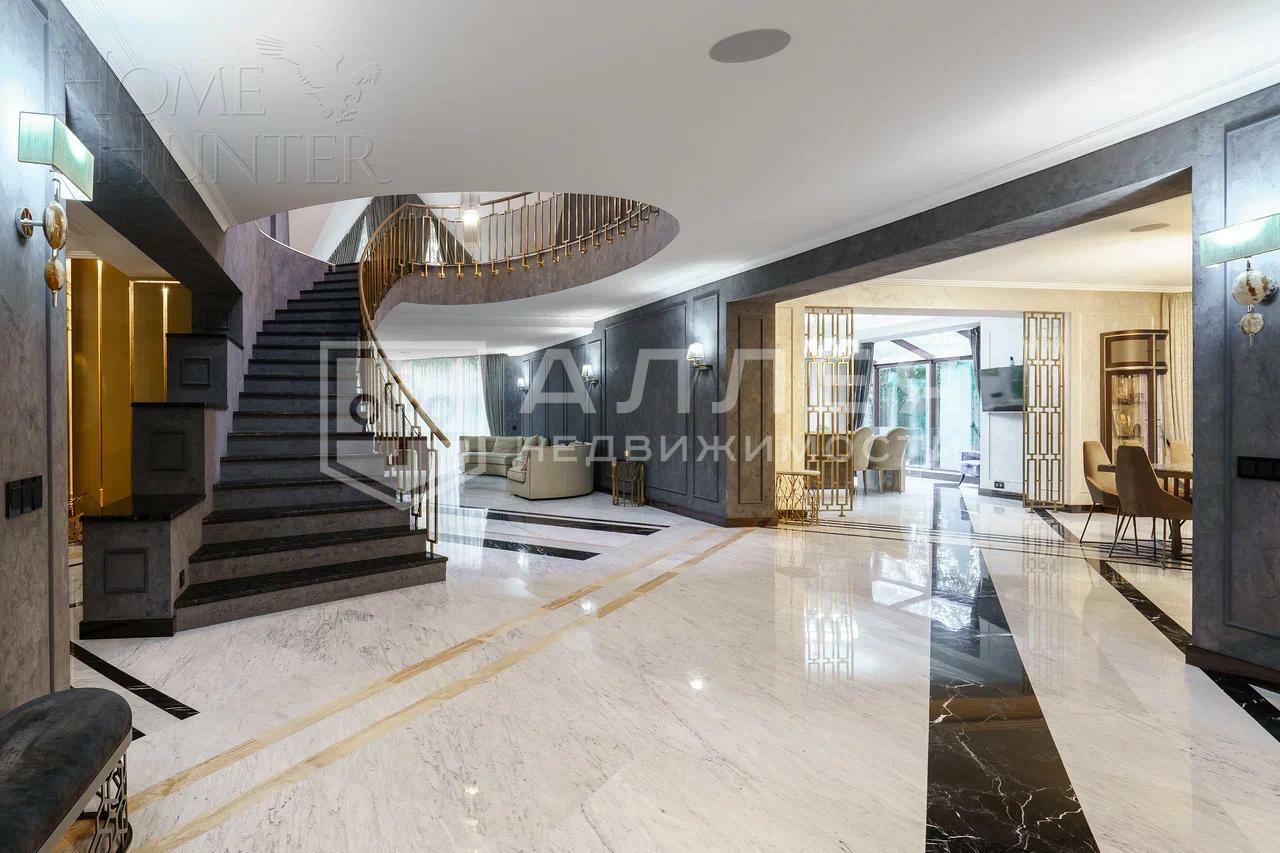 2-этажный коттедж 740 м² с отделкой