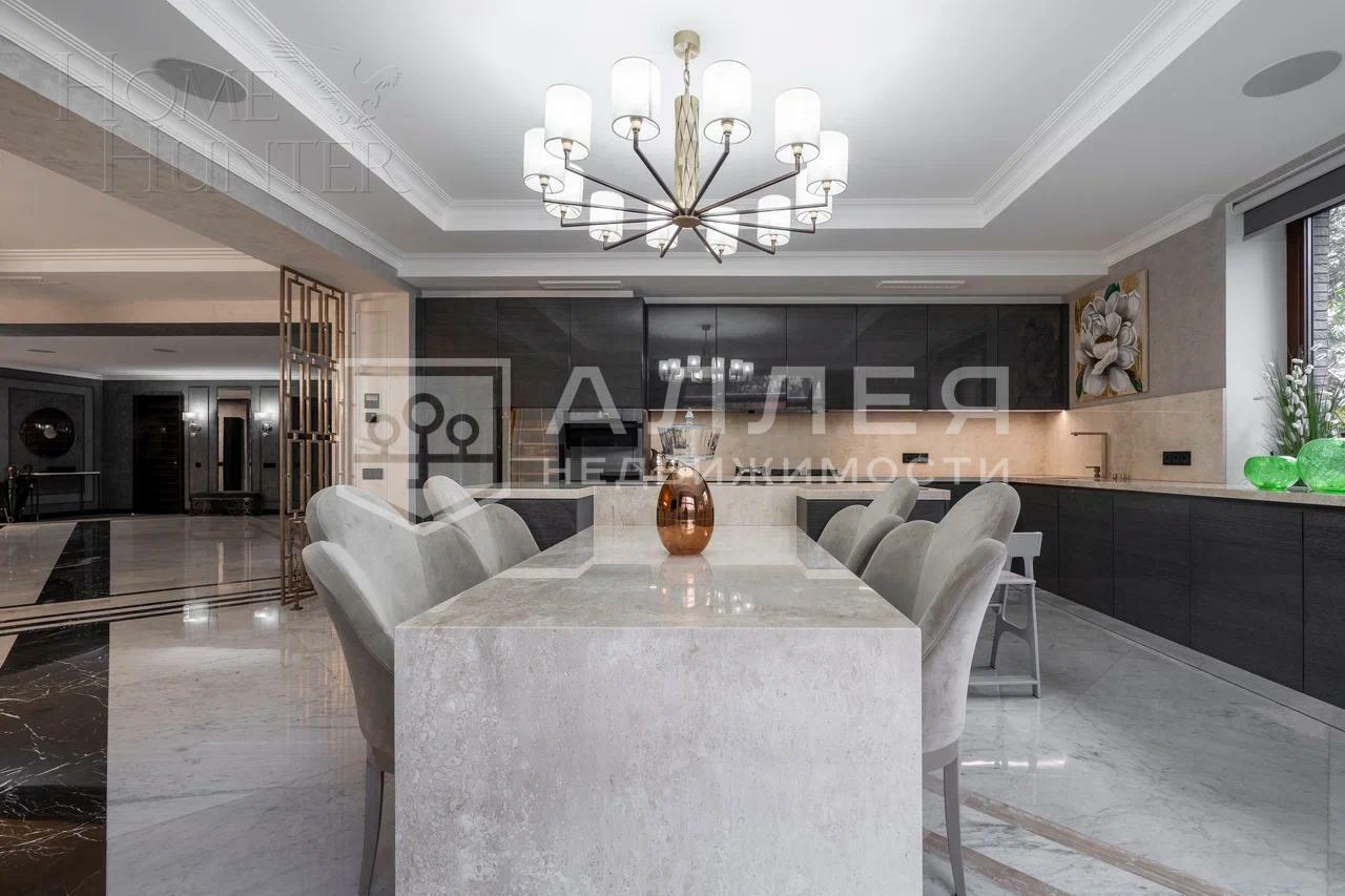 2-этажный коттедж 740 м² с отделкой