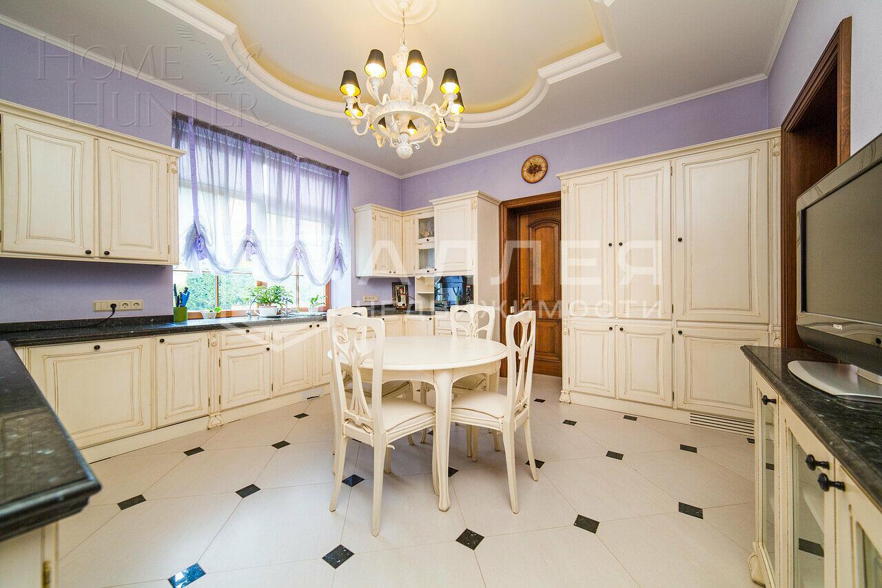 2-этажный коттедж 1 400 м² с отделкой