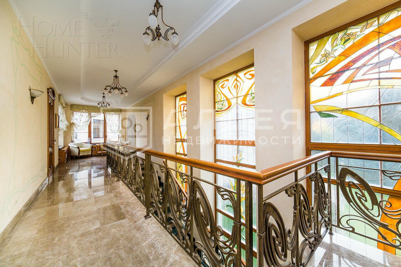 2-этажный коттедж 1 400 м² с отделкой