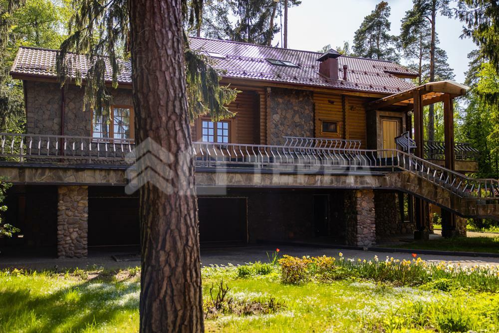 2-этажный коттедж 725 м² с отделкой