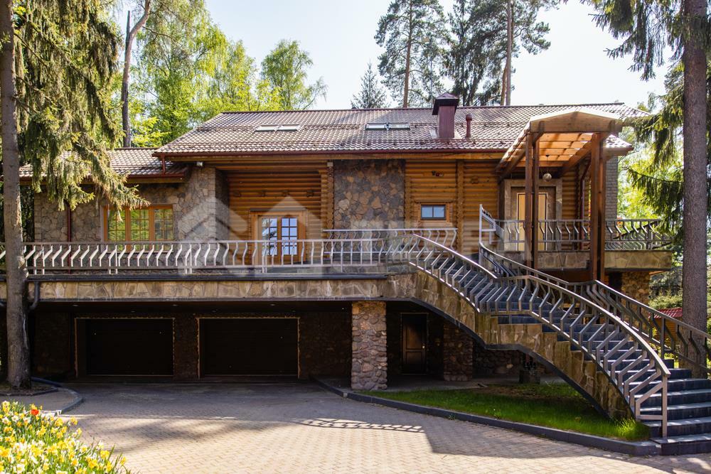 2-этажный коттедж 725 м² с отделкой