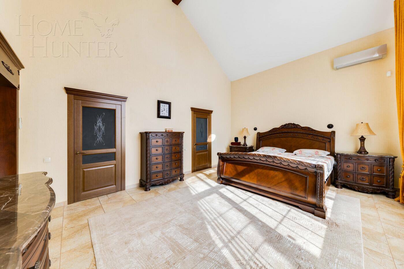 2-этажный коттедж 325 м² с отделкой