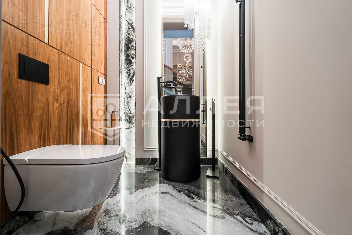 2-этажный коттедж 1 350 м² с отделкой