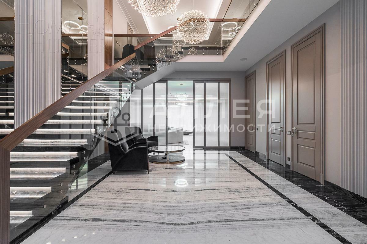 2-этажный коттедж 1 350 м² с отделкой