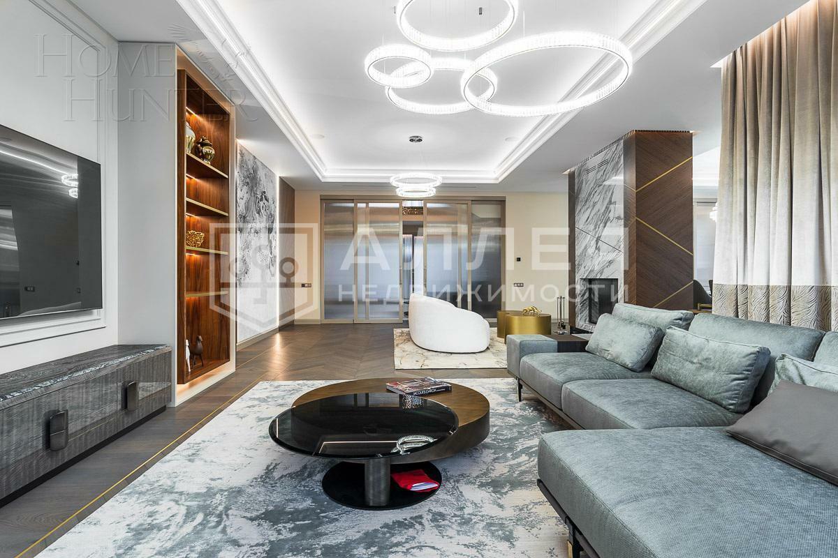 2-этажный коттедж 1 350 м² с отделкой