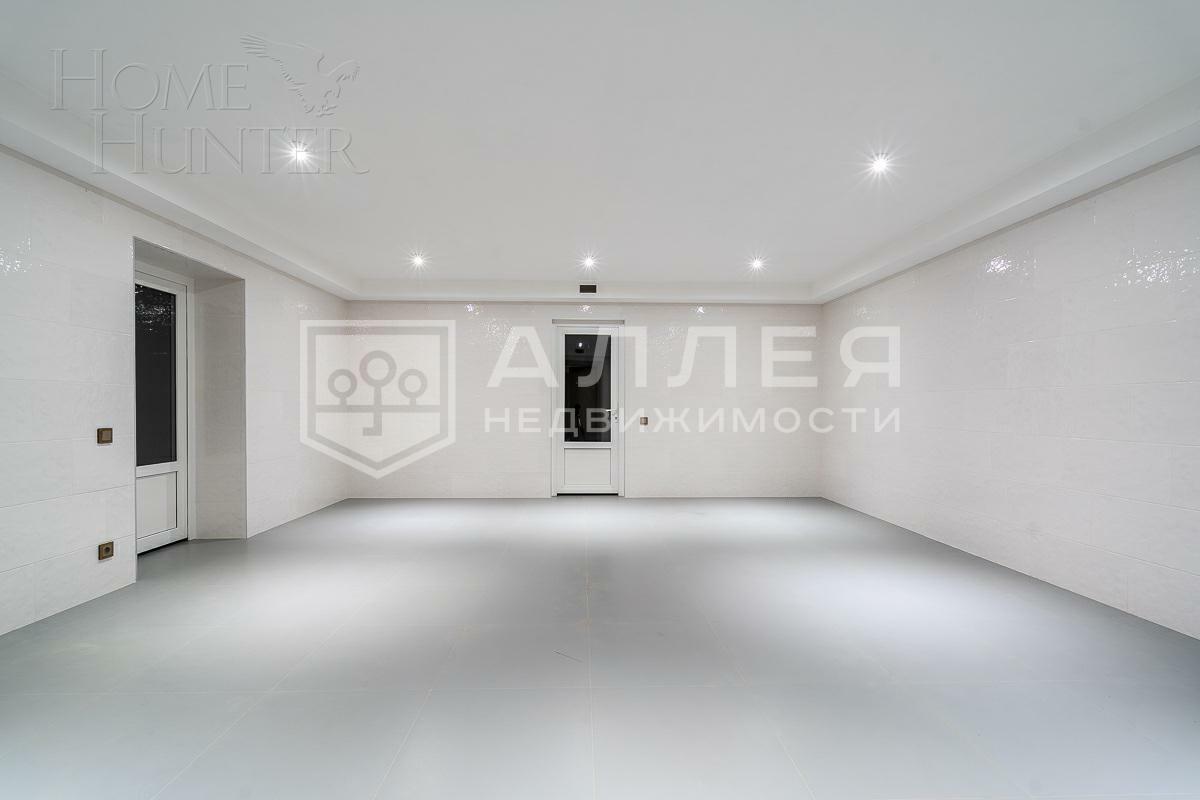 2-этажный коттедж 1 350 м² с отделкой