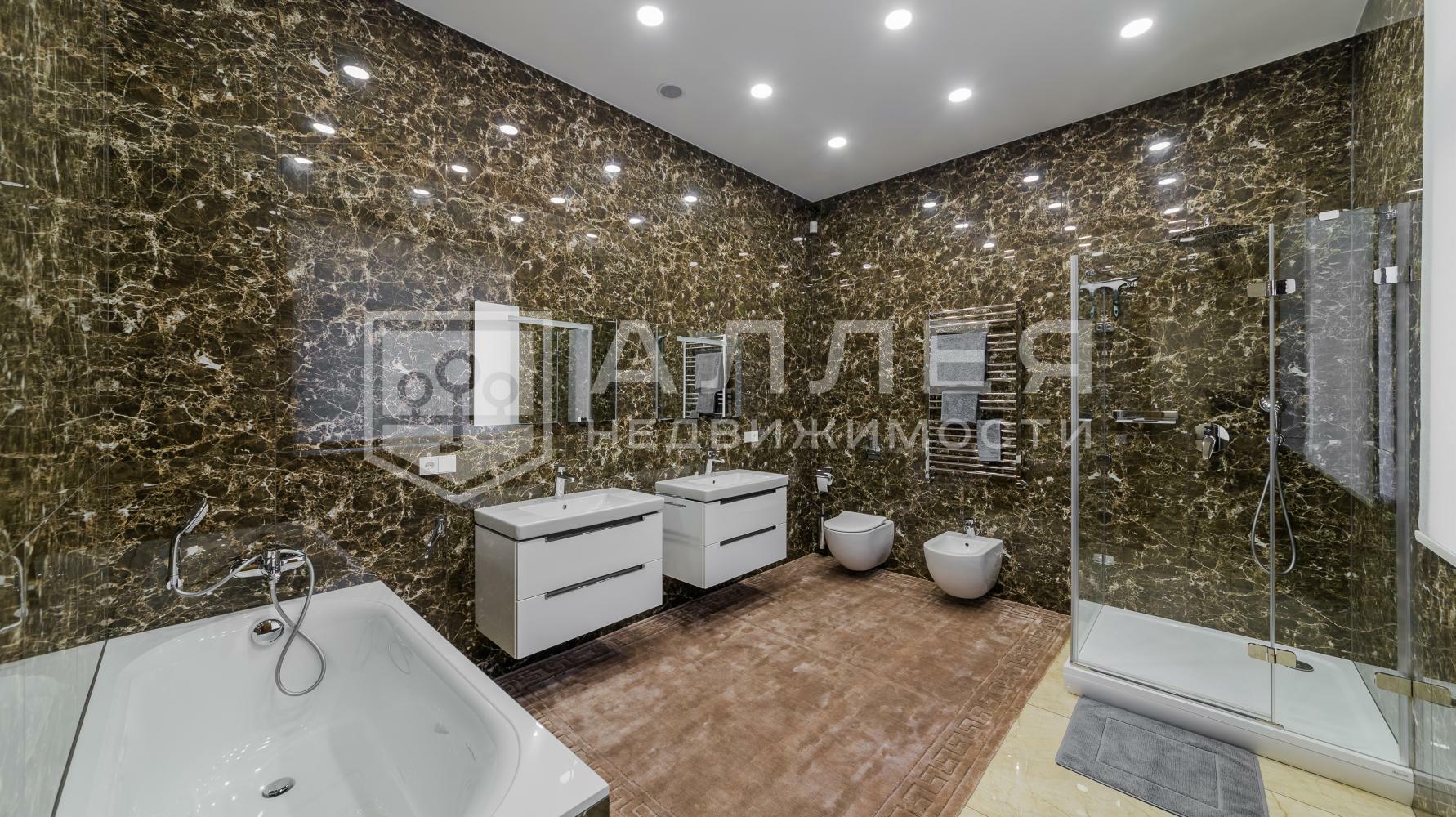 2-этажный коттедж 900 м² с отделкой