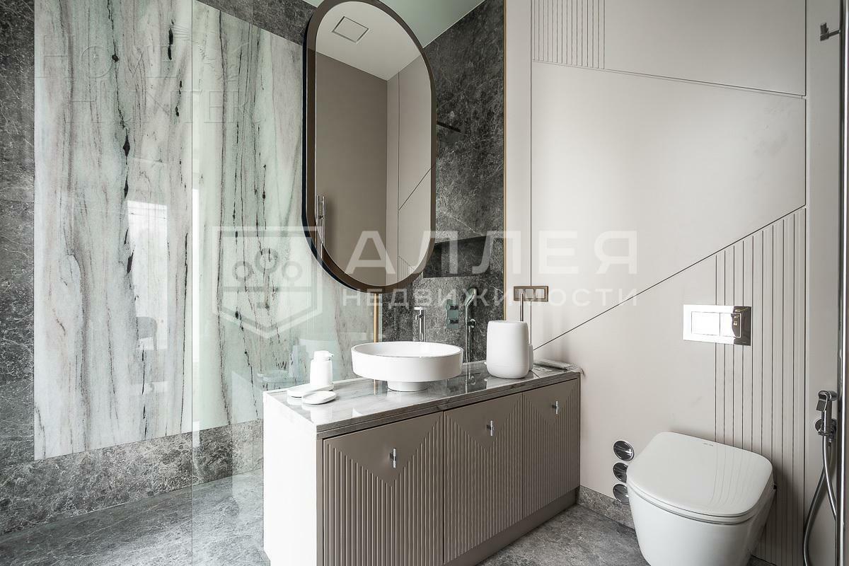 2-этажный коттедж 1 350 м² с отделкой
