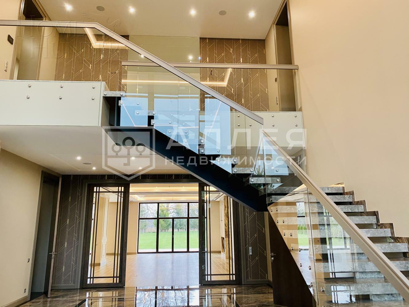2-этажный коттедж 370 м² без отделки