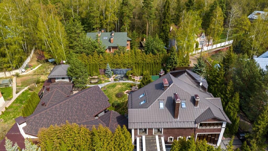 2-этажный коттедж 1 100 м² с отделкой