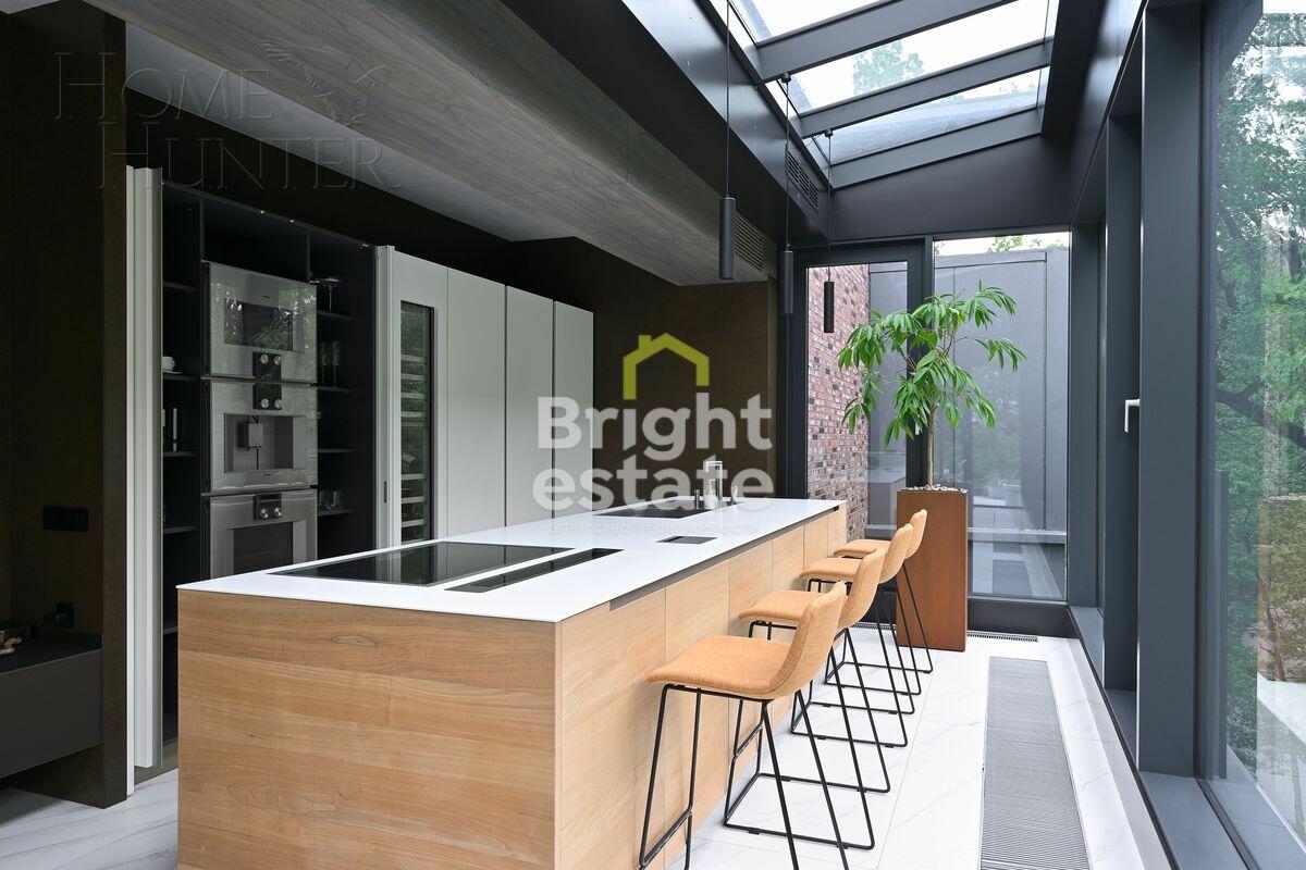 4-КОМН. КВАРТИРА С ОТДЕЛКОЙ 202.3 М² НА 4 ЭТАЖЕ