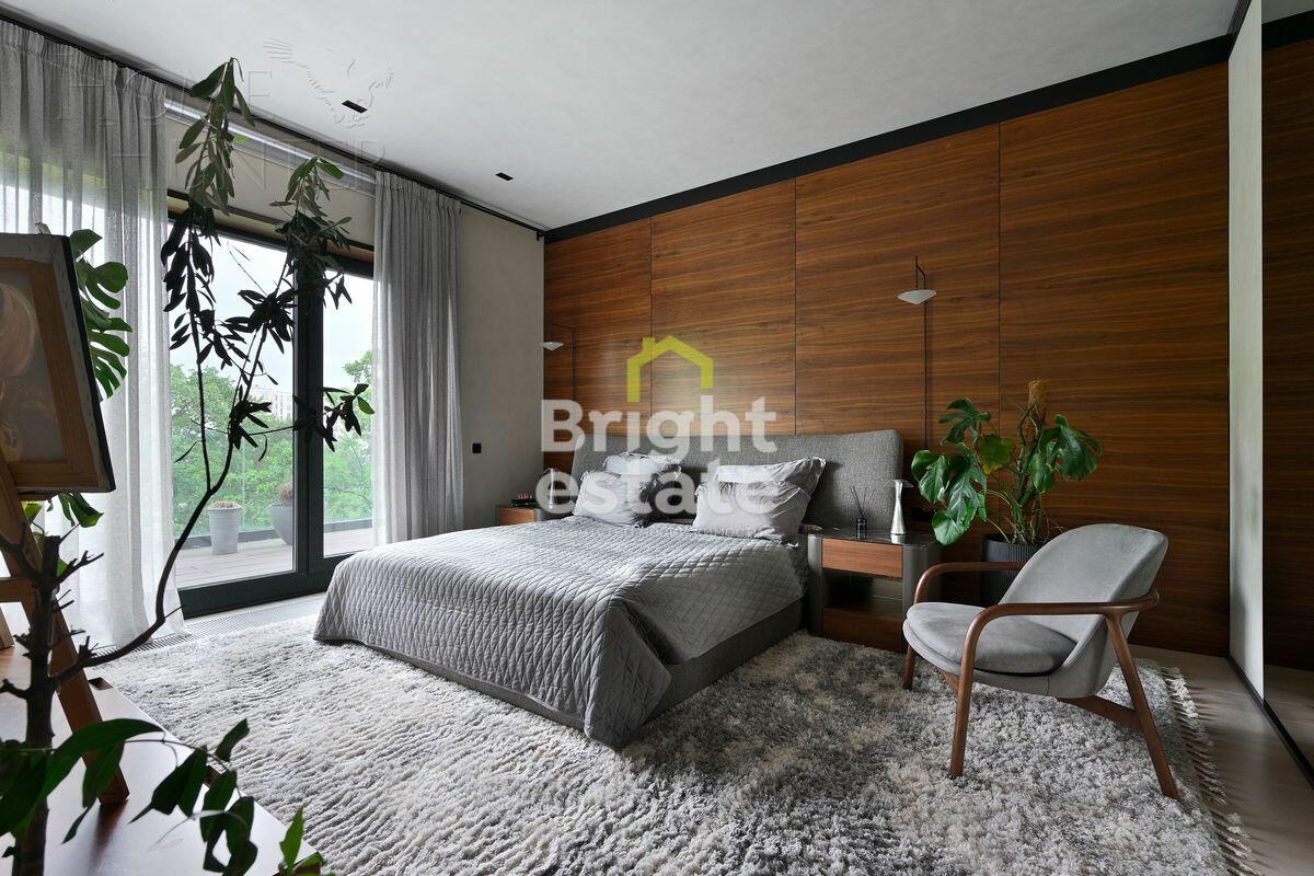 4-КОМН. КВАРТИРА С ОТДЕЛКОЙ 202.3 М² НА 4 ЭТАЖЕ