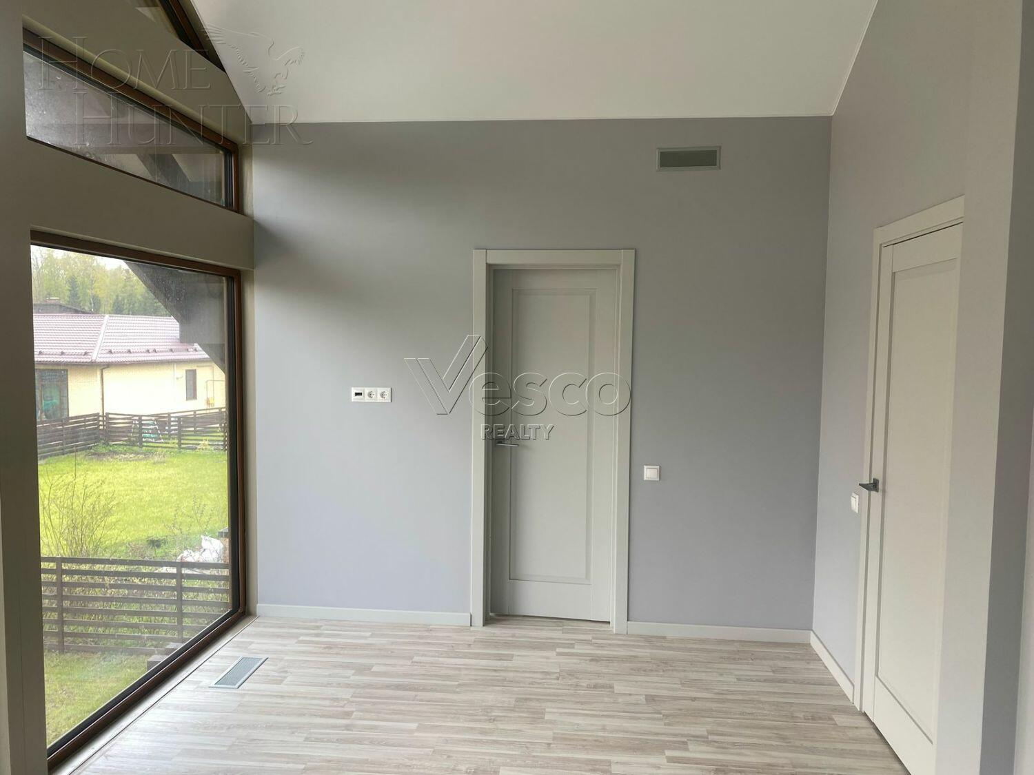 2-этажный коттедж 200 м² с отделкой