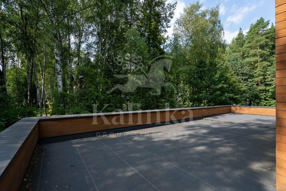 2-этажный коттедж 1 800 м² с отделкой