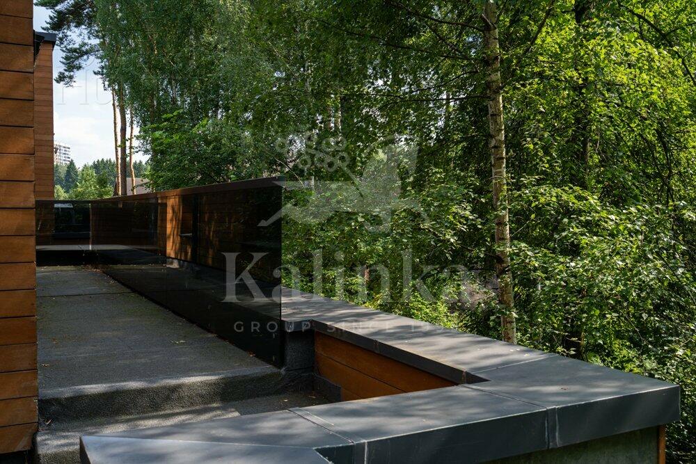 2-этажный коттедж 1 800 м² с отделкой