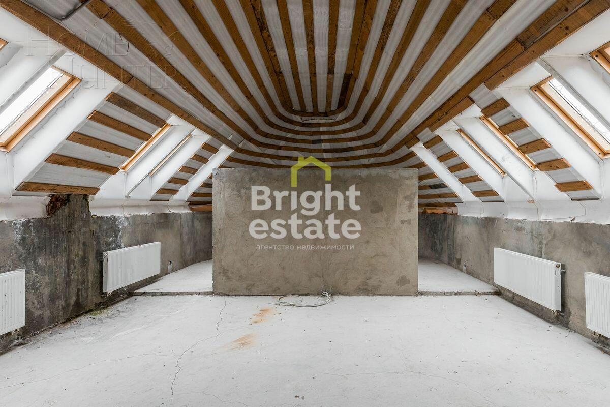 2-этажный коттедж 890 м² без отделки