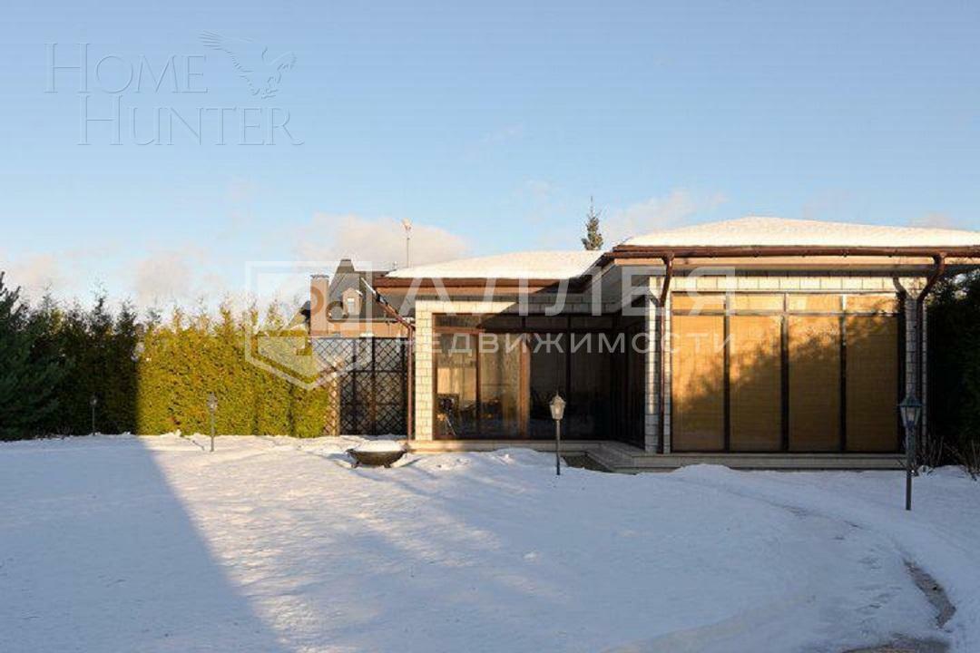 3-этажный коттедж 593 м² с отделкой