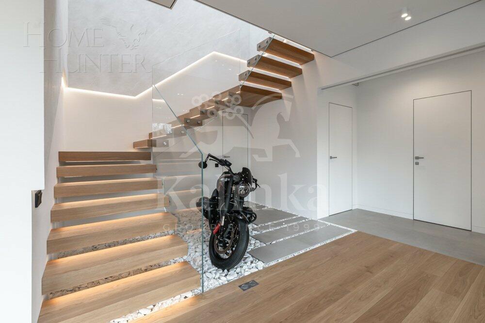 2-этажный коттедж 261 м² с отделкой